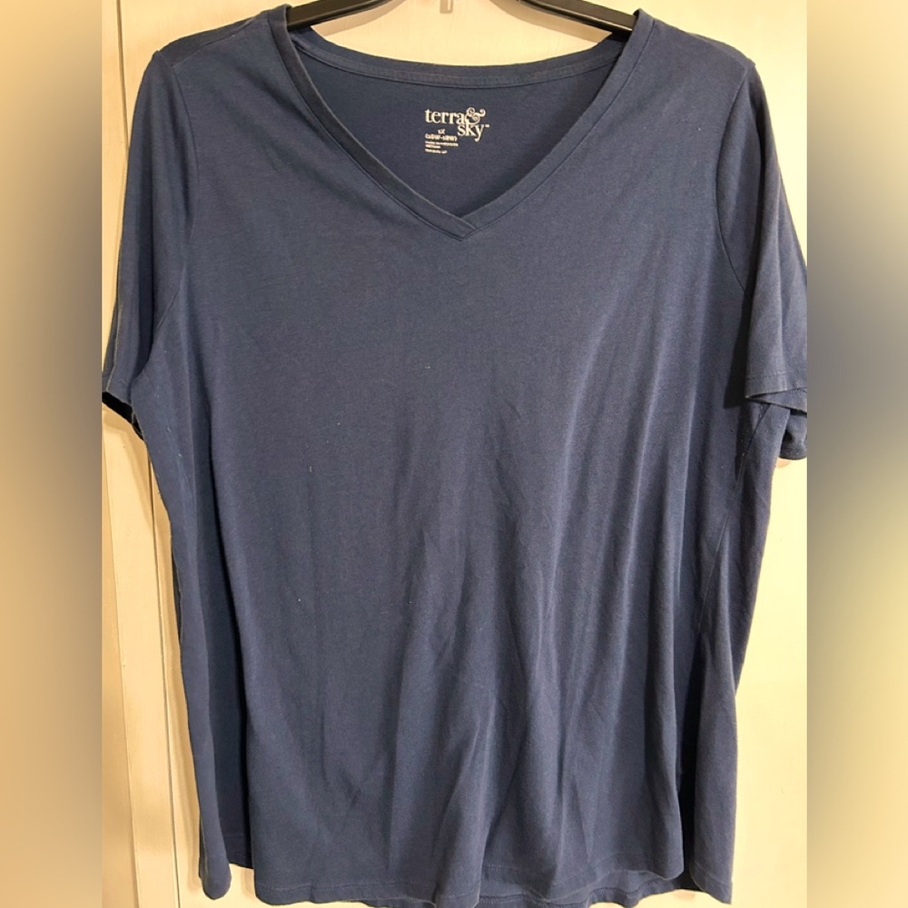 Terra & Sky Navy V-Neck Tee